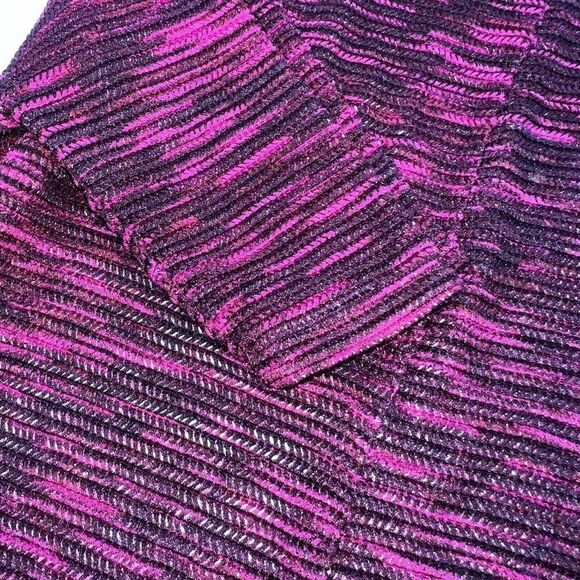 Catherines-Magenta Pink-Purple Black Open Knit Textured Vneck Tunic Top-2X - Picture 3 of 4